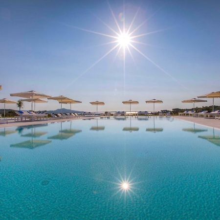 סאן תאודורו Paradise Resort And Spa מראה חיצוני תמונה