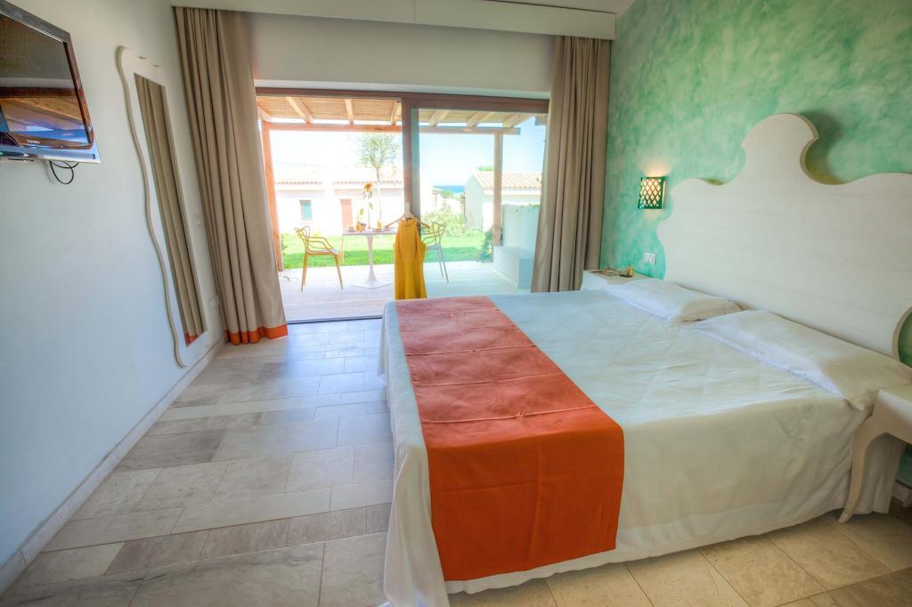 סאן תאודורו Paradise Resort And Spa מראה חיצוני תמונה